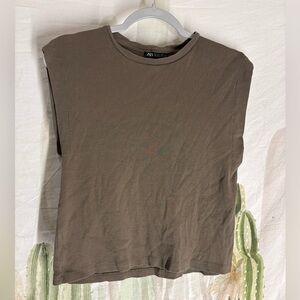 Woman’s Zara Ribbed Cap Sleeve Top 🌵Small